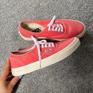 Coral vans